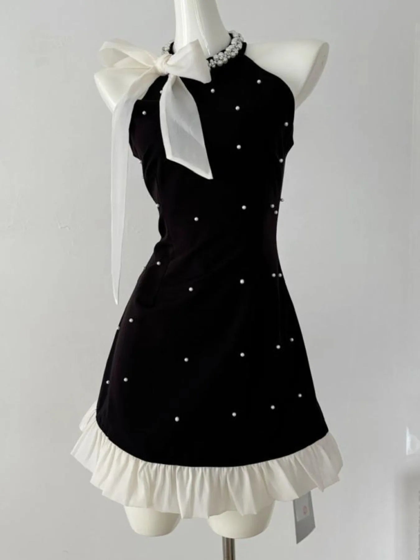 Pearl Detail Sleeveless Mini Dress - DevilShop