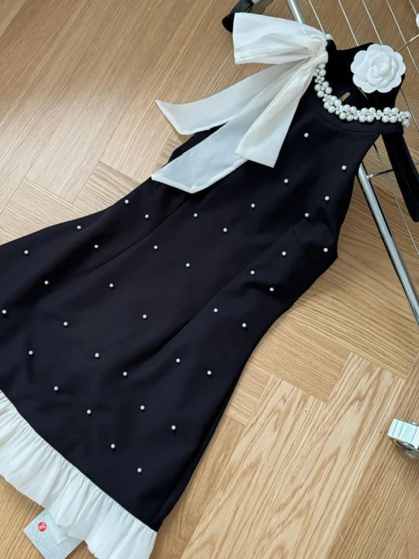 Pearl Detail Sleeveless Mini Dress - DevilShop