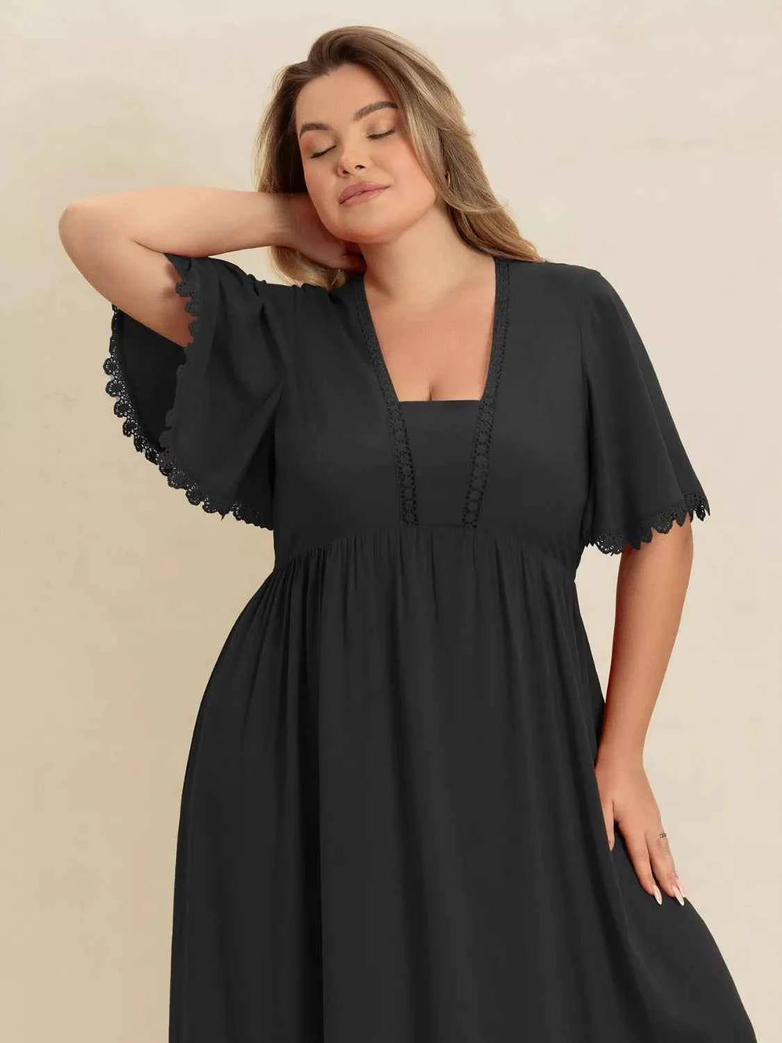 Plus Size Boho Ruffled Maxi Dress with Flutter Sleeves