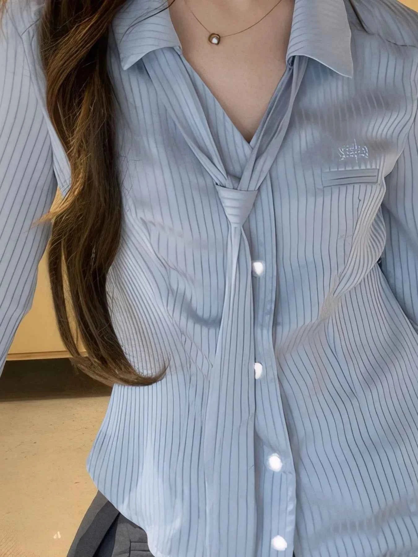 Button-Up Long Sleeve Shirt with Tie - DevilShop