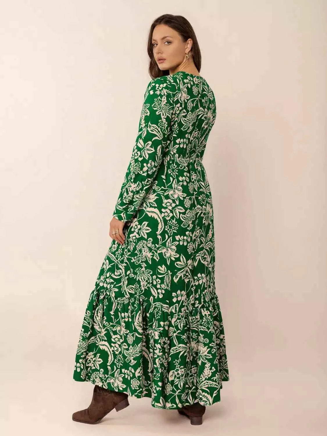 Plus Size Botanical Print Long Sleeve Midi Dress