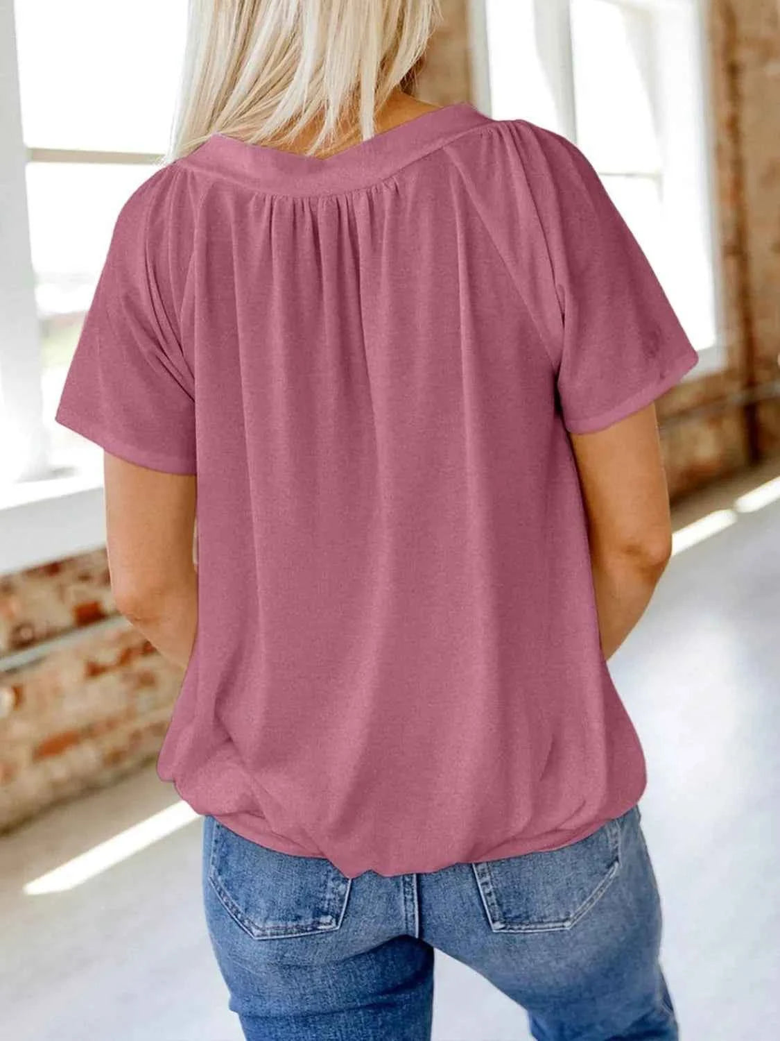 T-shirt à manches courtes et col en V - DevilShop