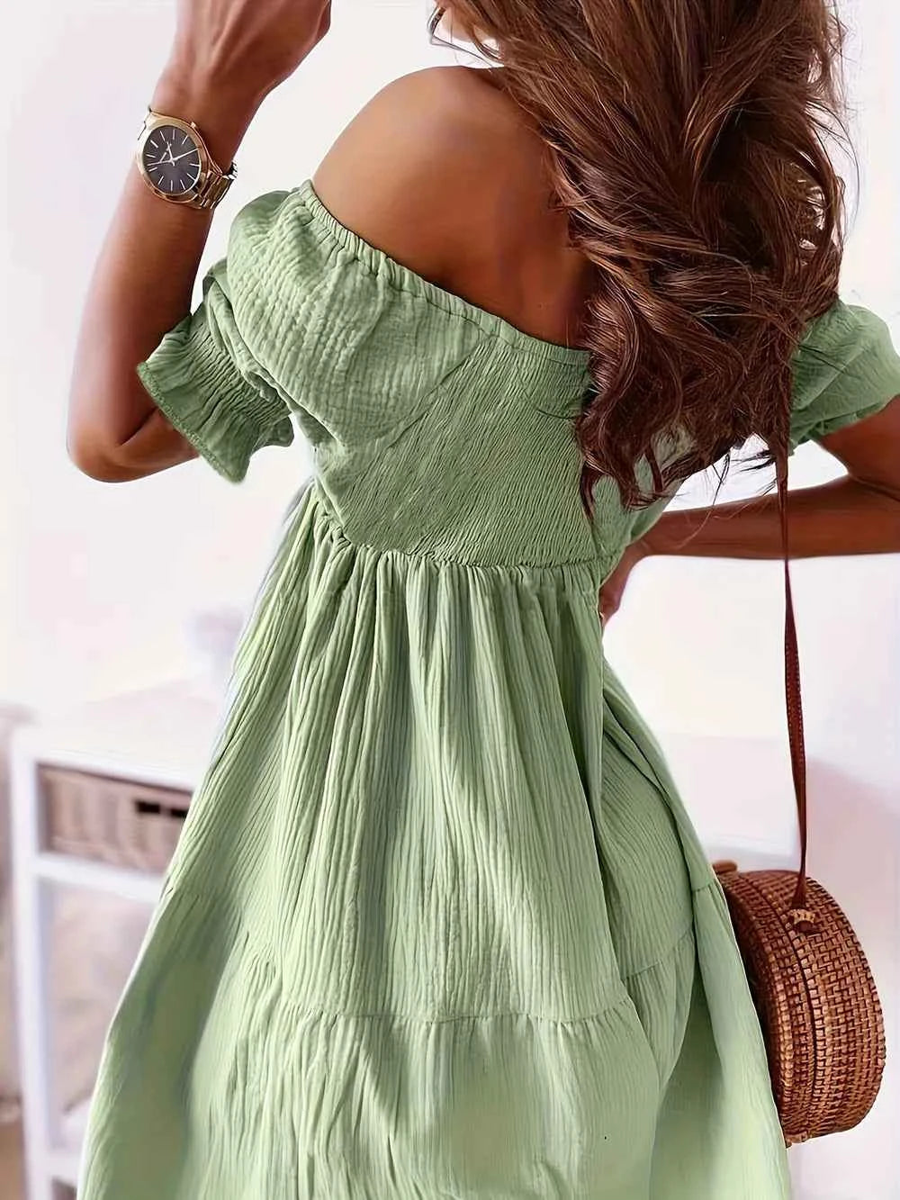 Robe à volants épaules dénudées avec manches courtes - DevilShop