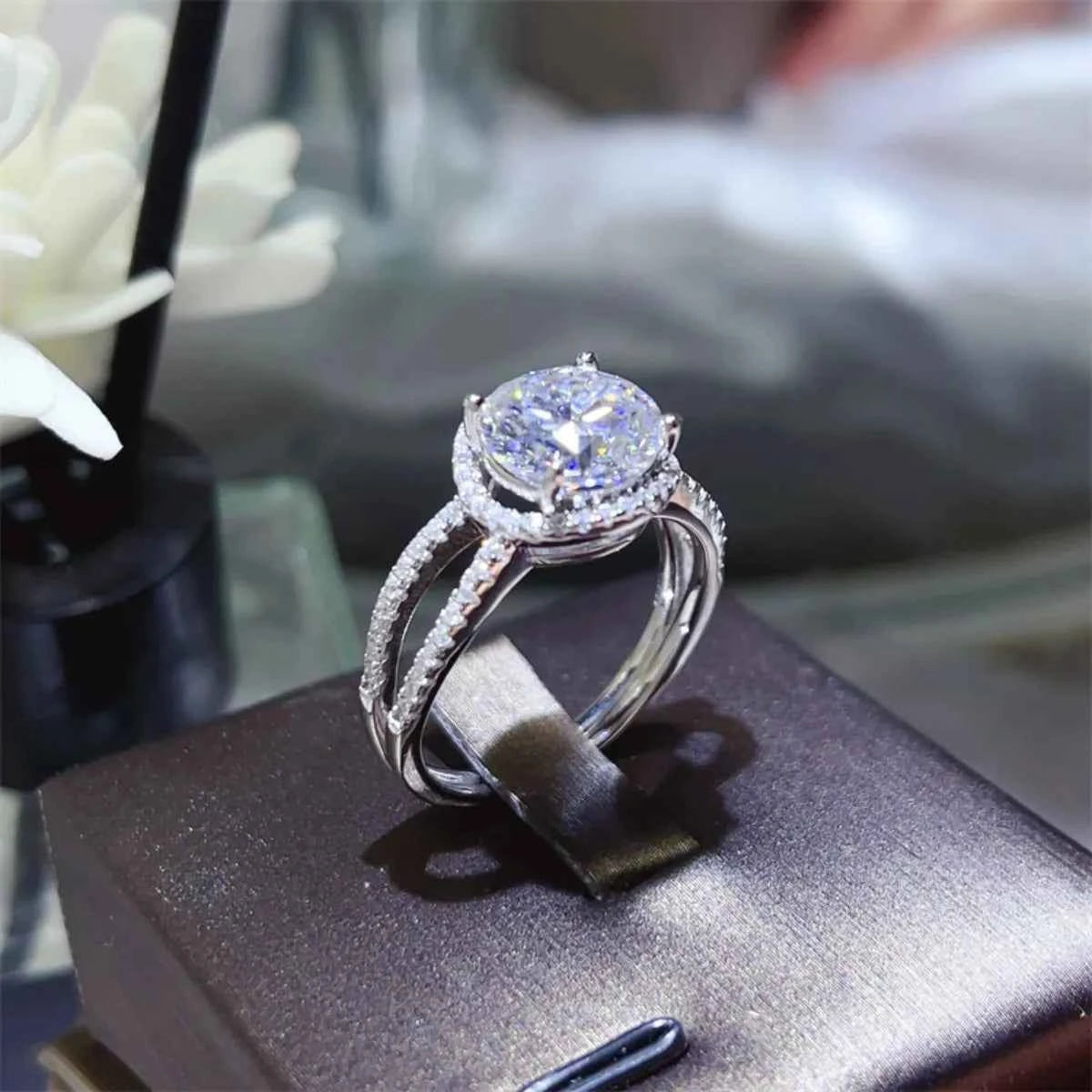 2 Carat 925 Sterling Silver Moissanite Ring - DevilShop