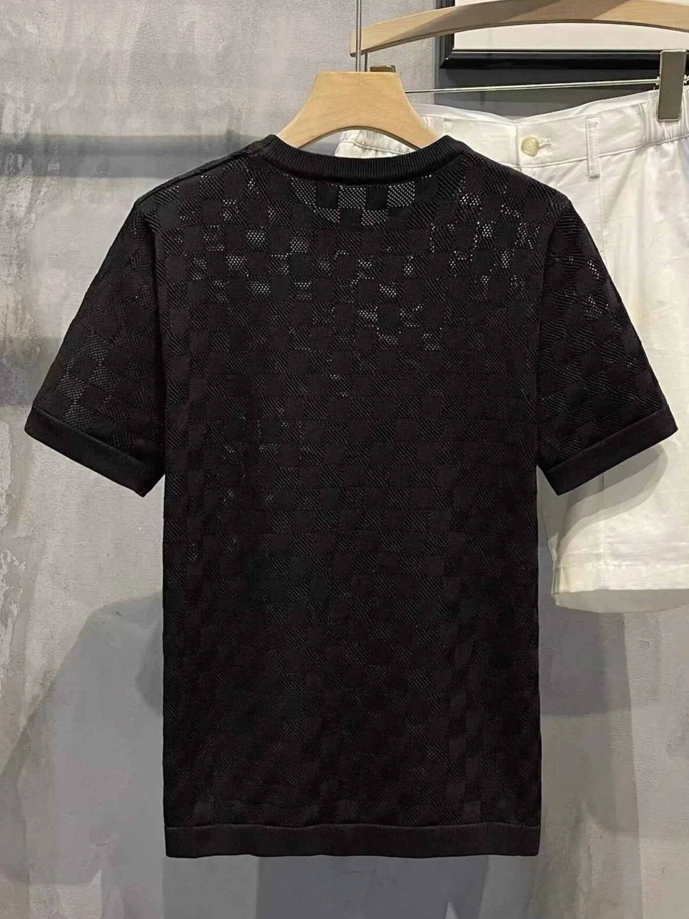 T-shirt à carreaux décontracté, col rond et manches courtes pour un style moderne - DevilShop